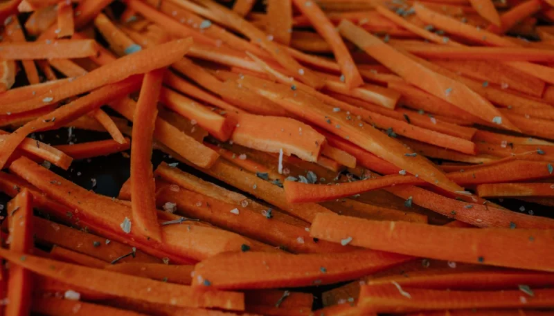 Carottes confites au four