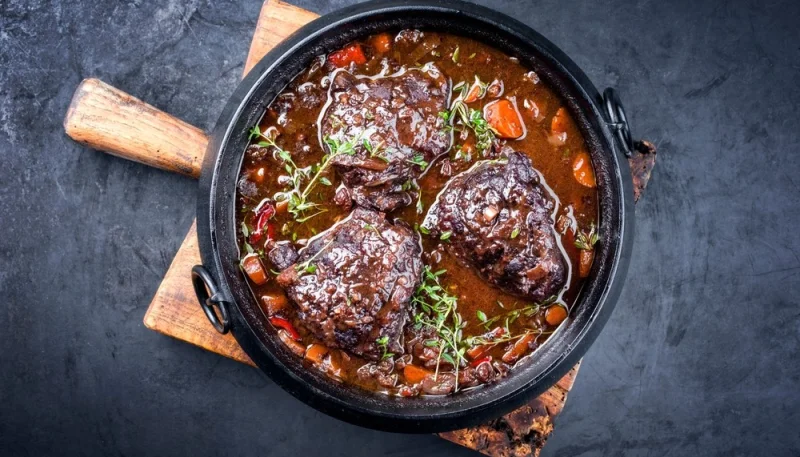 Joue de bœuf au vin rouge