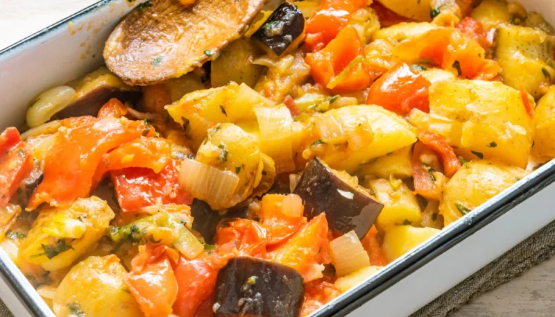 Poêlée de courgettes, aubergines, carottes et pommes de terre