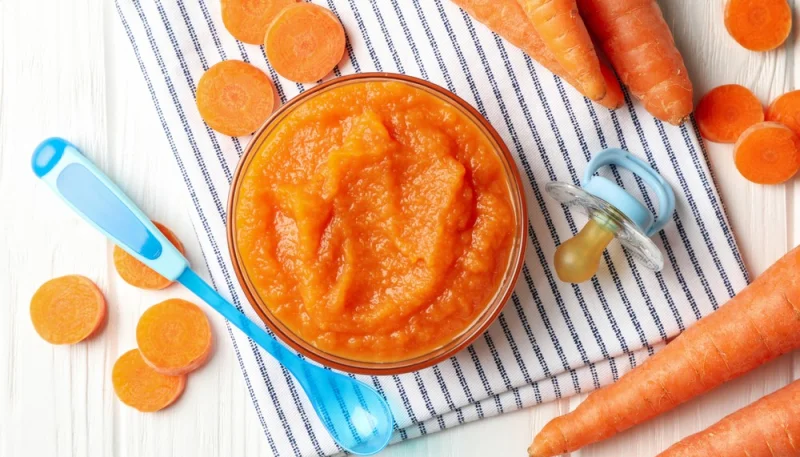Purée de carottes pour bébé