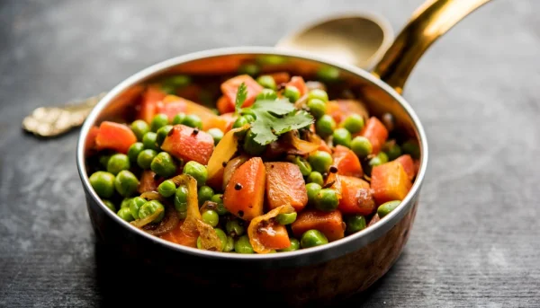 Salade de petits pois et carottes