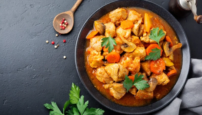 Sauté de porc aux carottes et pommes de terre