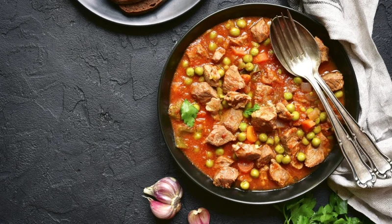 Sauté de veau aux petits pois et carottes