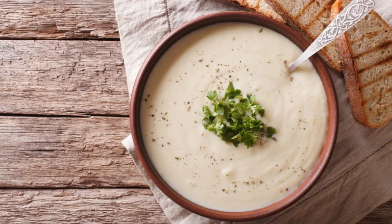 Soupe de chou-fleur, carottes et pommes de terre
