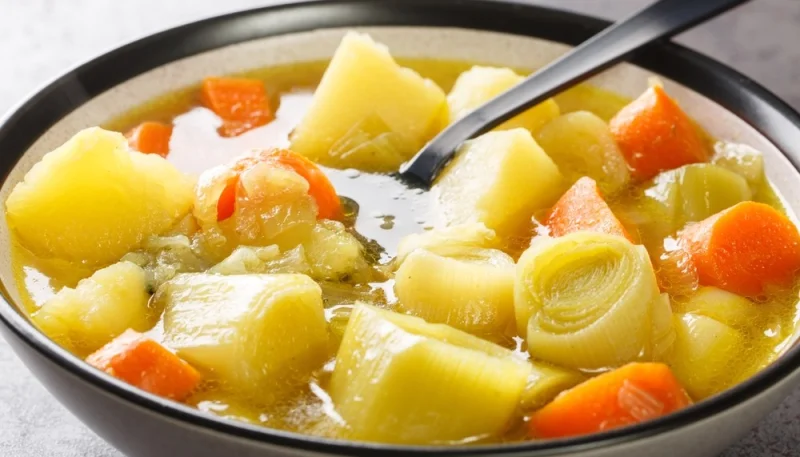 Soupe de poireaux, carottes et pommes de terre