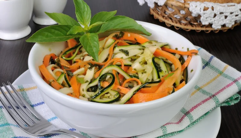 Tagliatelles de courgettes et carottes