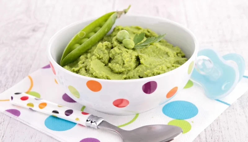 Purée de petits pois pour bébé