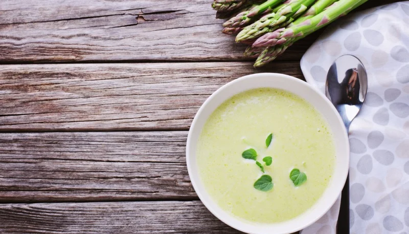 Velouté d'asperges pour bébé