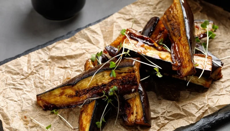 Aubergines fondantes au four