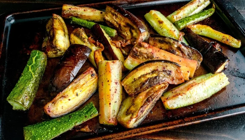 Courgette aubergine au four