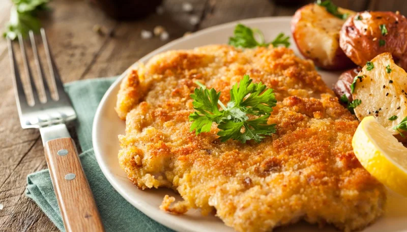 Escalope viennoise (Wiener schnitzel)