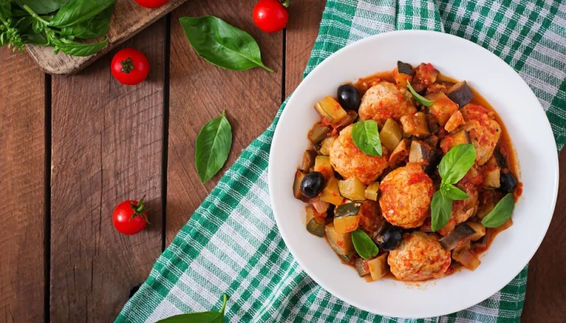 Sauté d'agneau à la provençale