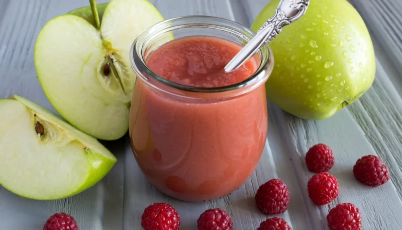 Compote de framboises pour bébé