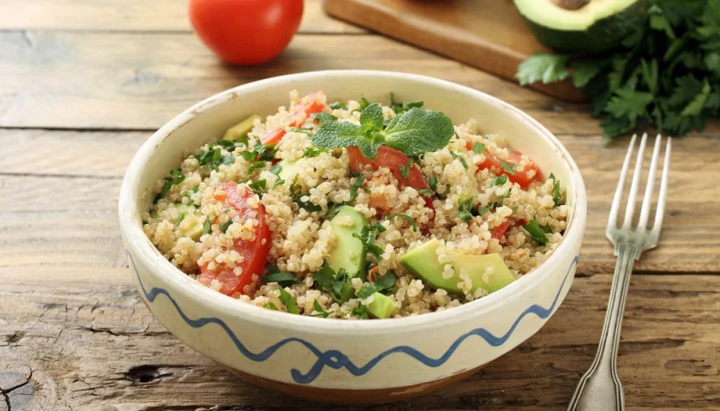Salade quinoa avocat