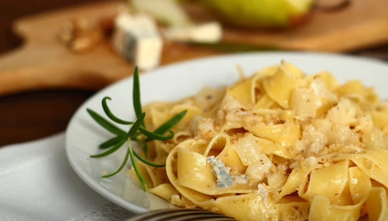 Pâtes au gorgonzola et noix
