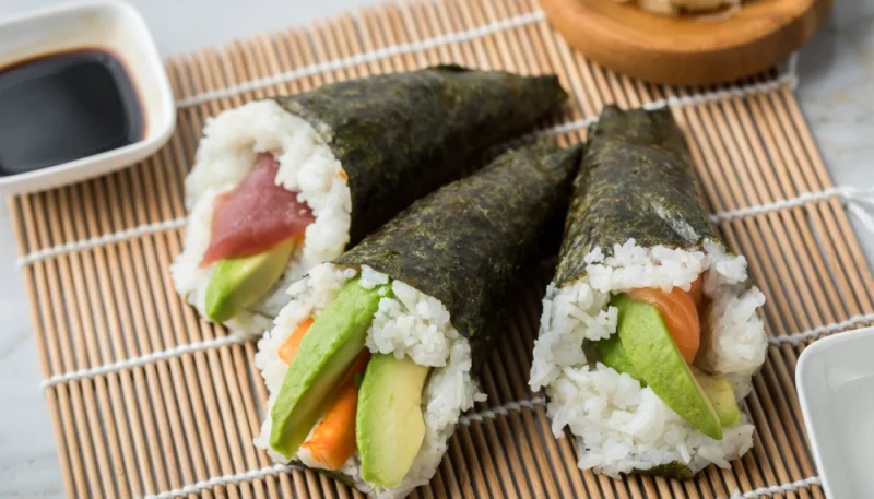 Temaki sushi