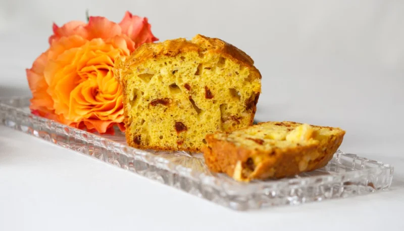 Cake aux tomates et à la mimolette