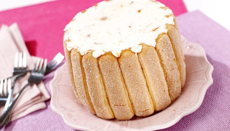 Charlotte à l'ananas