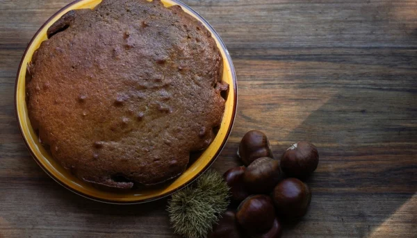 Gâteau corse à la farine de châtaigne et noix