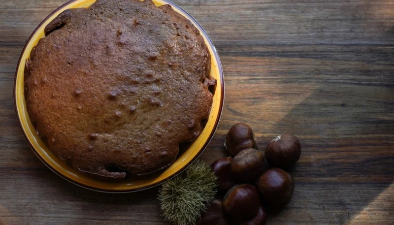 Gâteau corse à la farine de châtaigne et noix