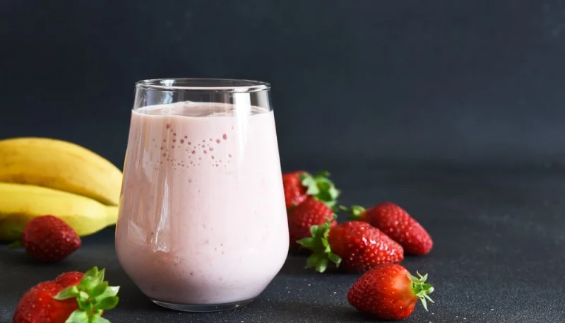 Milkshake fraise banane