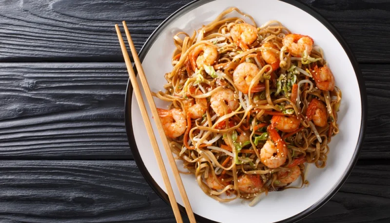 Nouilles chinoises aux crevettes
