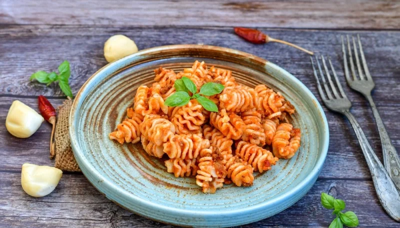 Pâtes au pesto rosso et ricotta
