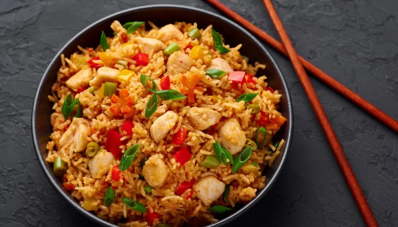 Riz sauté au poulet