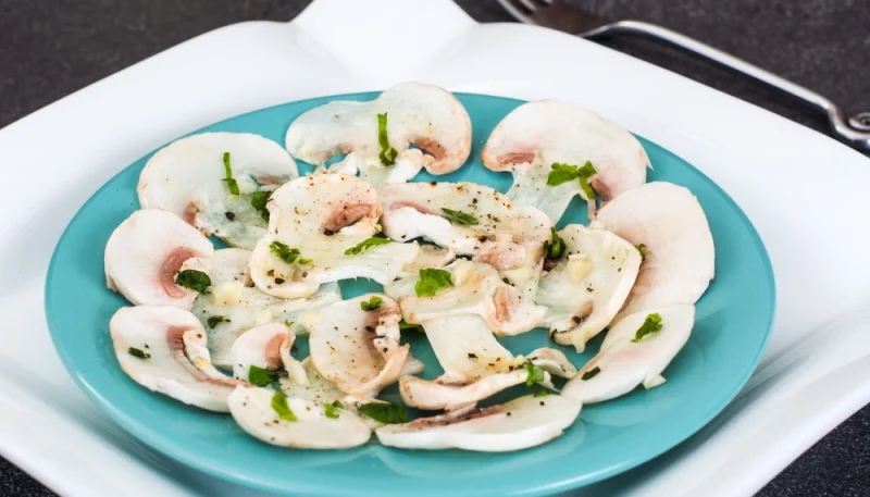 Carpaccio de champignon au citron