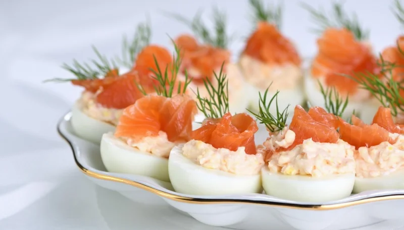 Oeufs mimosa au saumon fumé