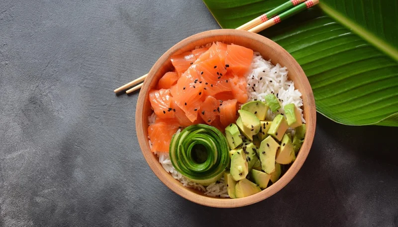 Sushi bowl à l'avocat
