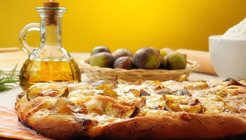 Pizza à la figue et au gorgonzola