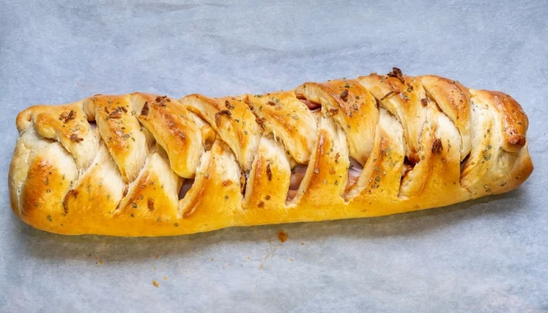 Pizza à l'ail et aux herbes