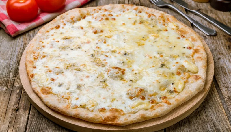 Pizza blanche aux 4 fromages