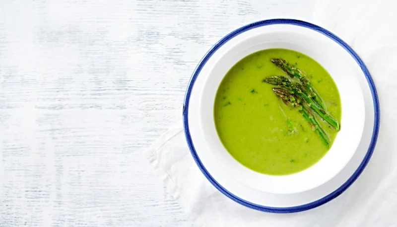 Purée d'asperges à la menthe