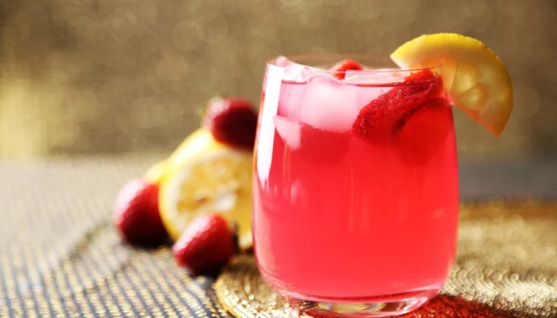 Limonade maison à la fraise