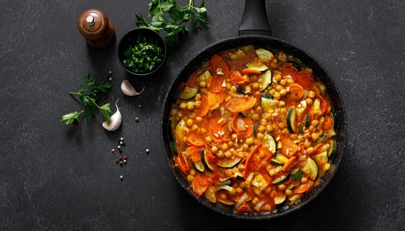 Poêlée de courgettes et de pois chiches