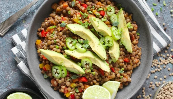 Salade de lentilles aux légumes sautés