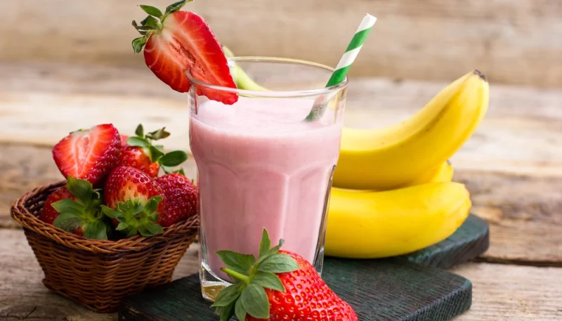 Smoothie à la banane et fraise