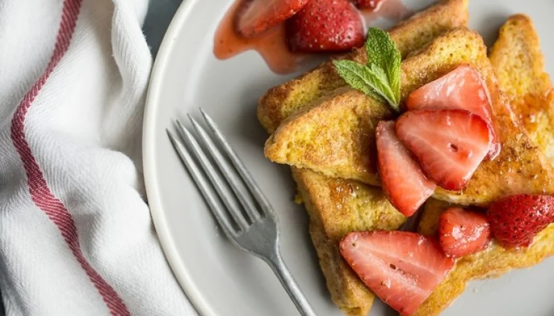 Pain perdu aux fraises