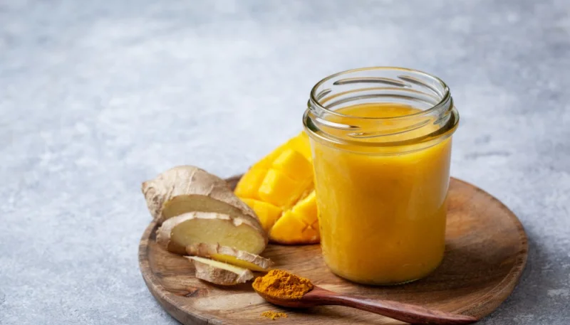 Smoothie mangue et curcuma
