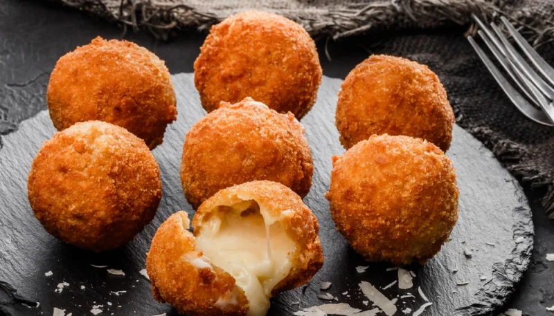 Bouchées de mozzarella panées