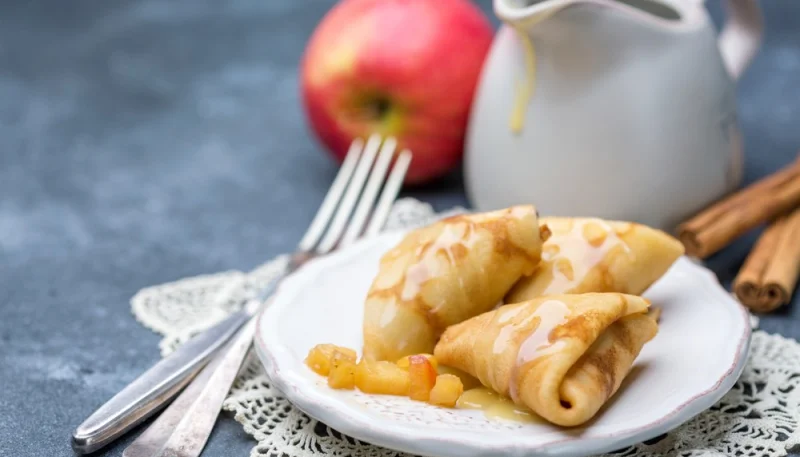 Crêpes fourrées aux pommes