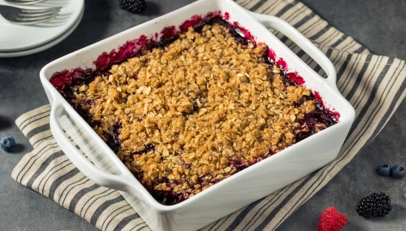 Crumble aux fruits rouges et avoine