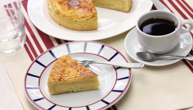Gâteau basque à la crème pâtissière