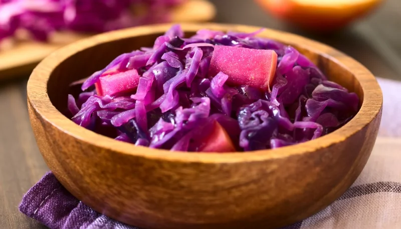 Chou rouge braisé aux pommes