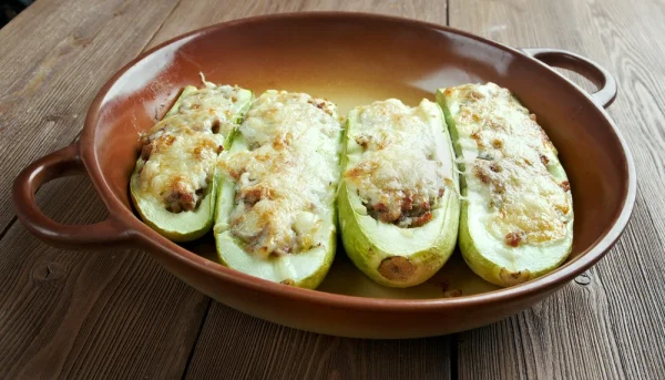 Courgettes farcies au riz et herbes