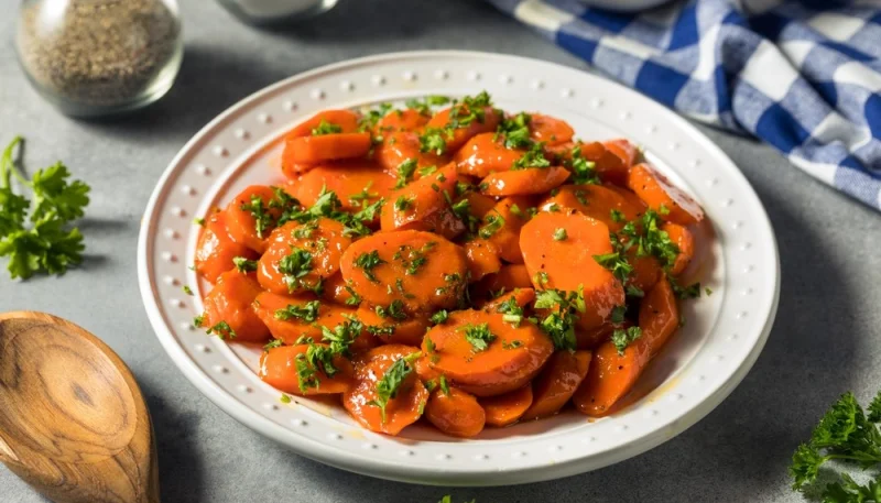 Carottes glacées au miel et gingembre