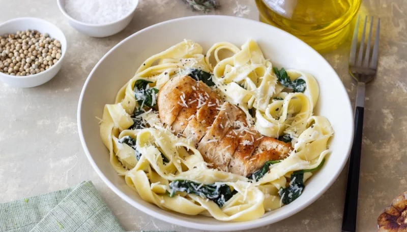 Pates Alfredo au poulet