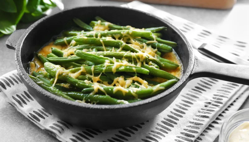 Poêlée de haricots verts au fromage